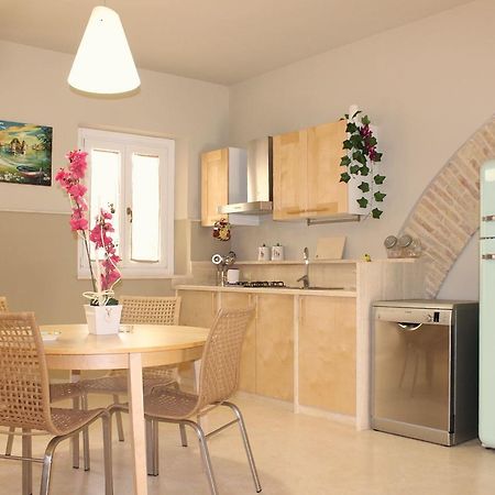 Exclusive Marina Apartment カステッランマーレ・デル・ゴルフォ エクステリア 写真