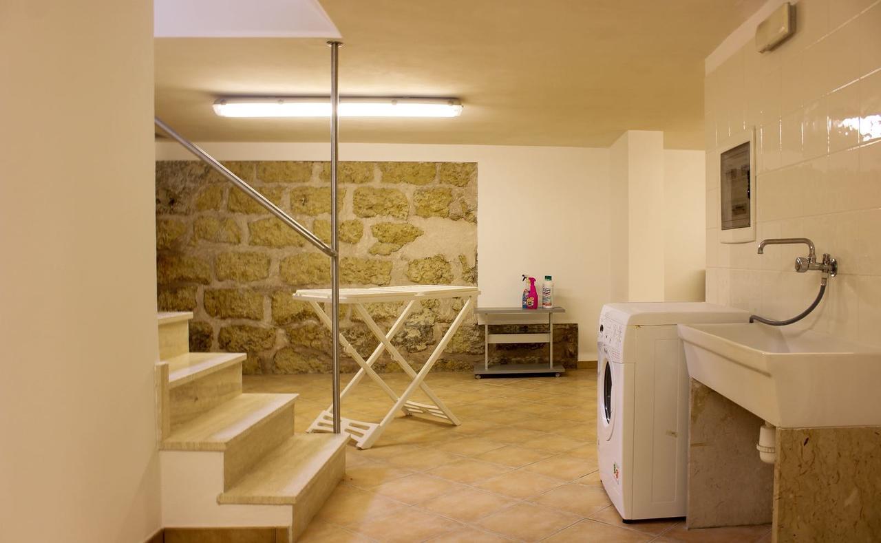 Exclusive Marina Apartment カステッランマーレ・デル・ゴルフォ エクステリア 写真