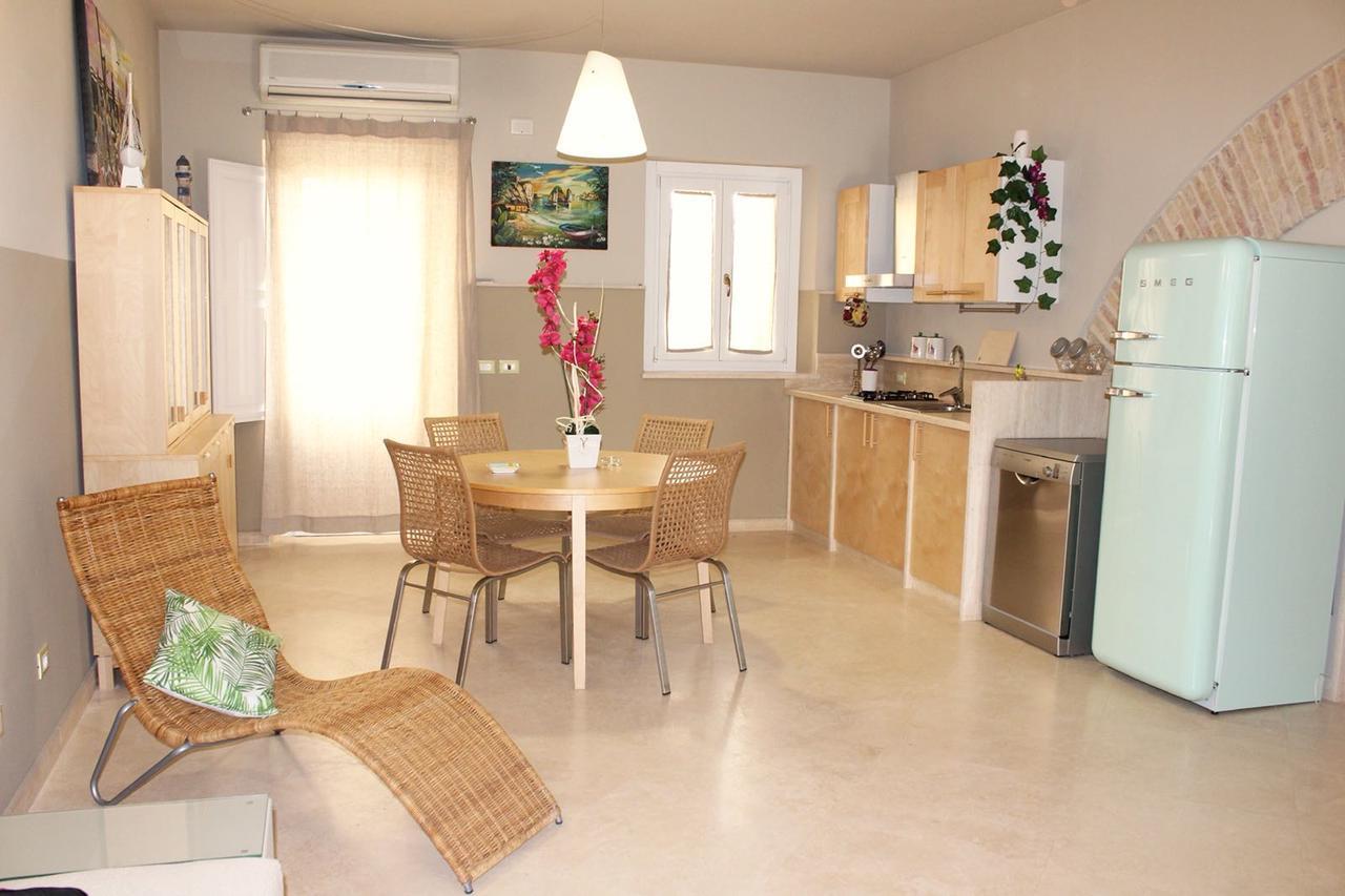 Exclusive Marina Apartment カステッランマーレ・デル・ゴルフォ エクステリア 写真